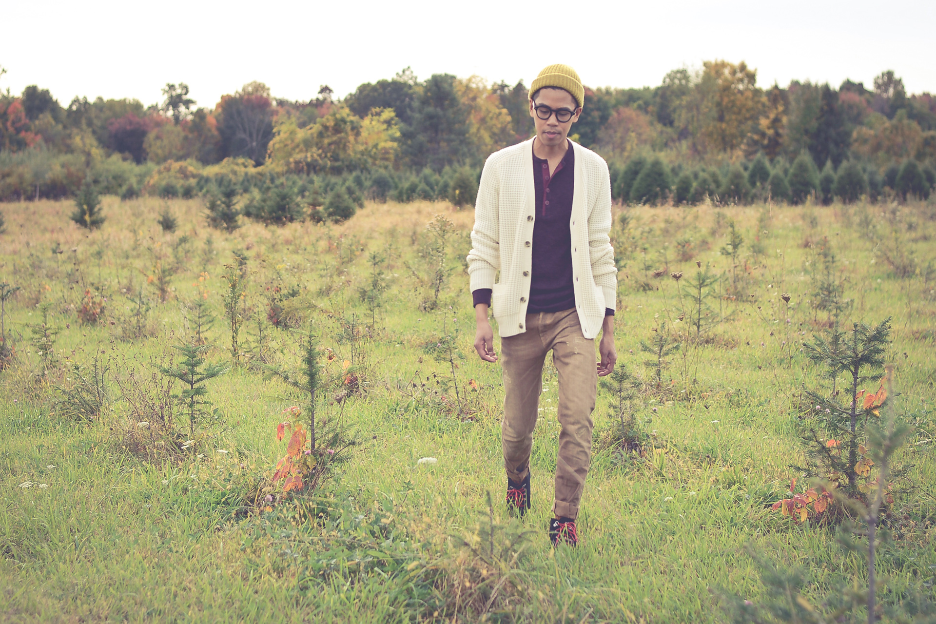 oh anthonio - Anthony Urbano - men's fall outfit apple picking