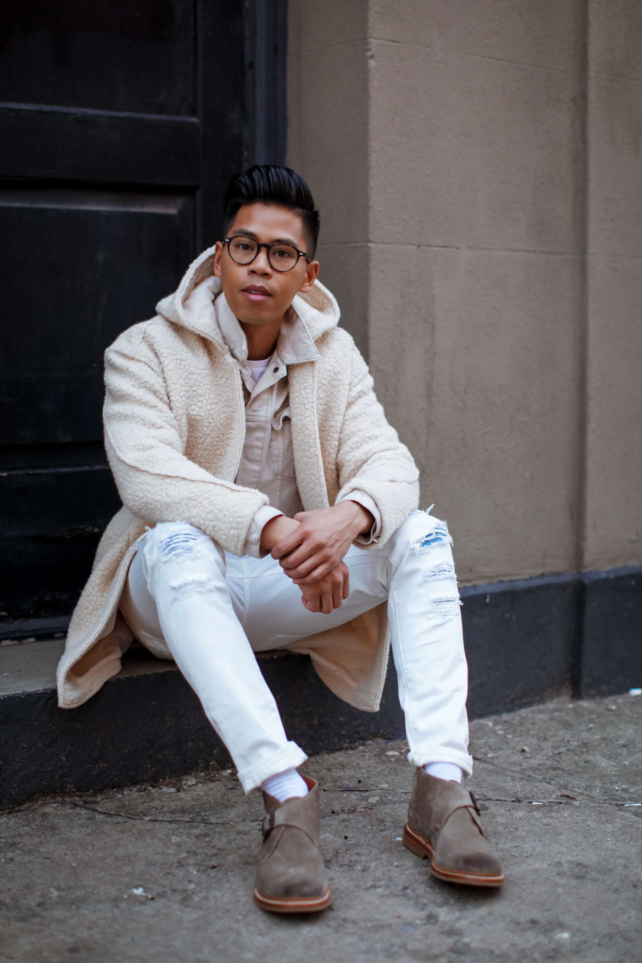 how to wear winter white for men