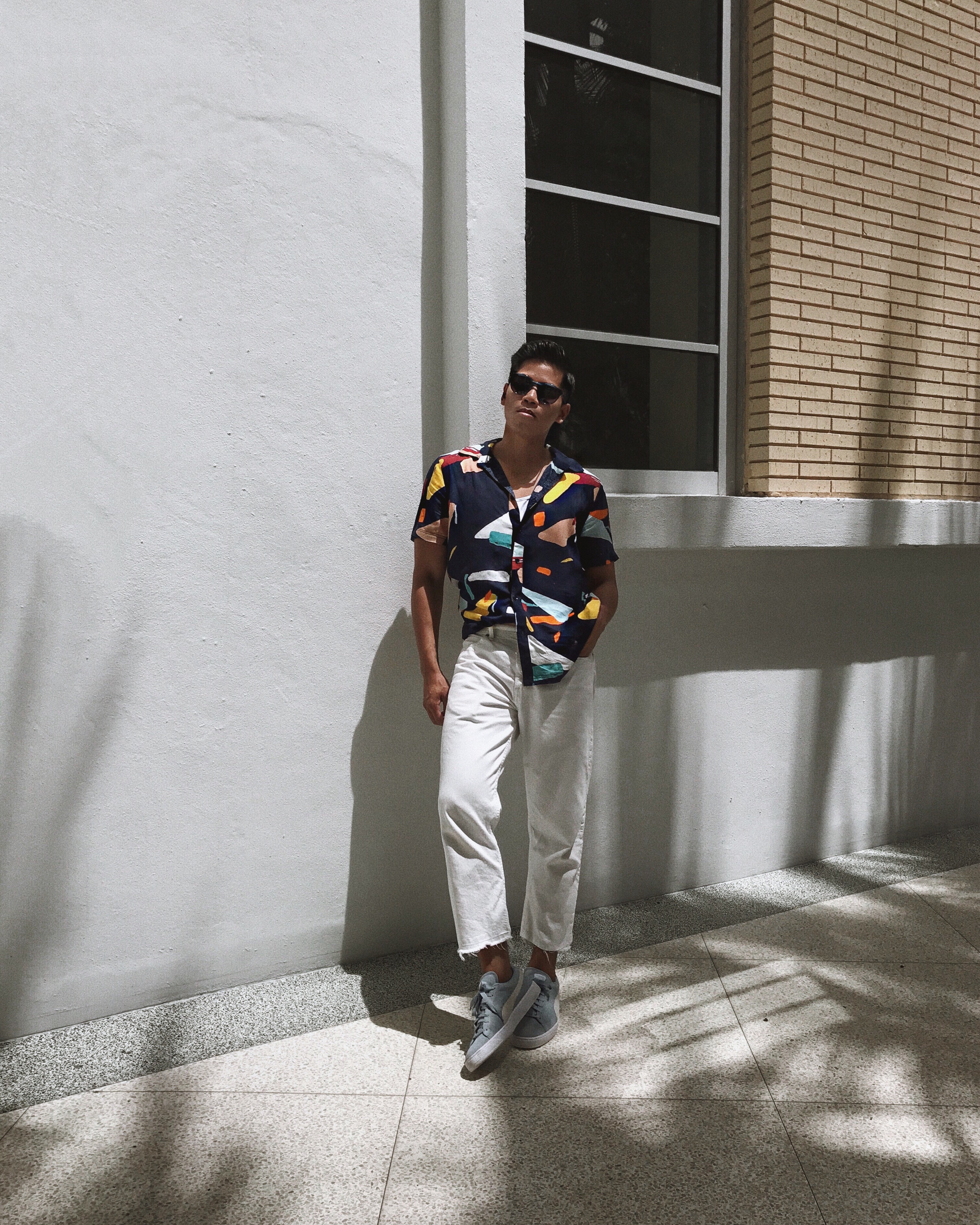 how to wear a printed shirt for men