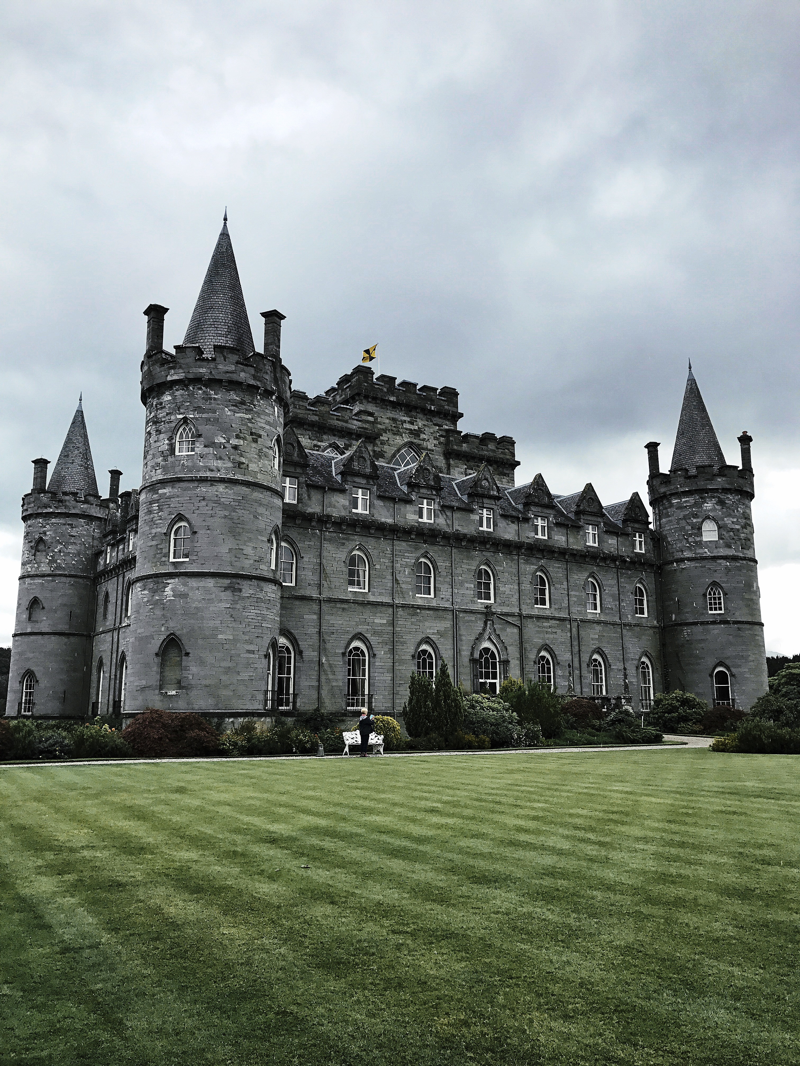 inveraray castle loch lomond visit scotland