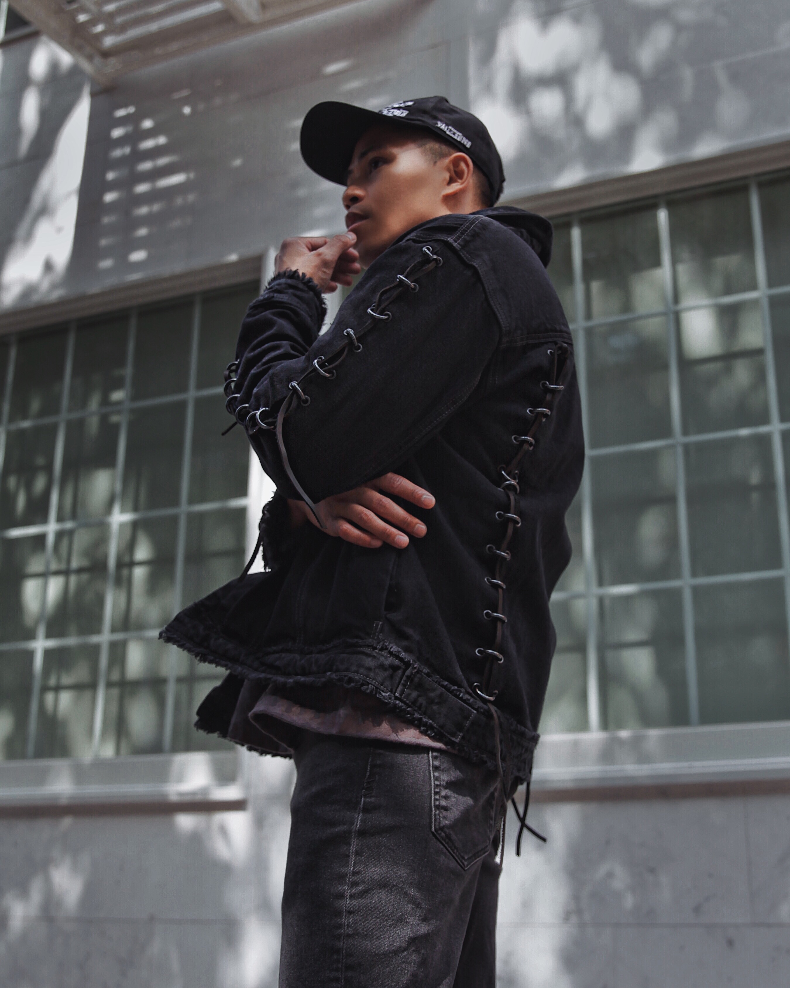 hm trend denim jacket with metal rings streetwear street style blogger