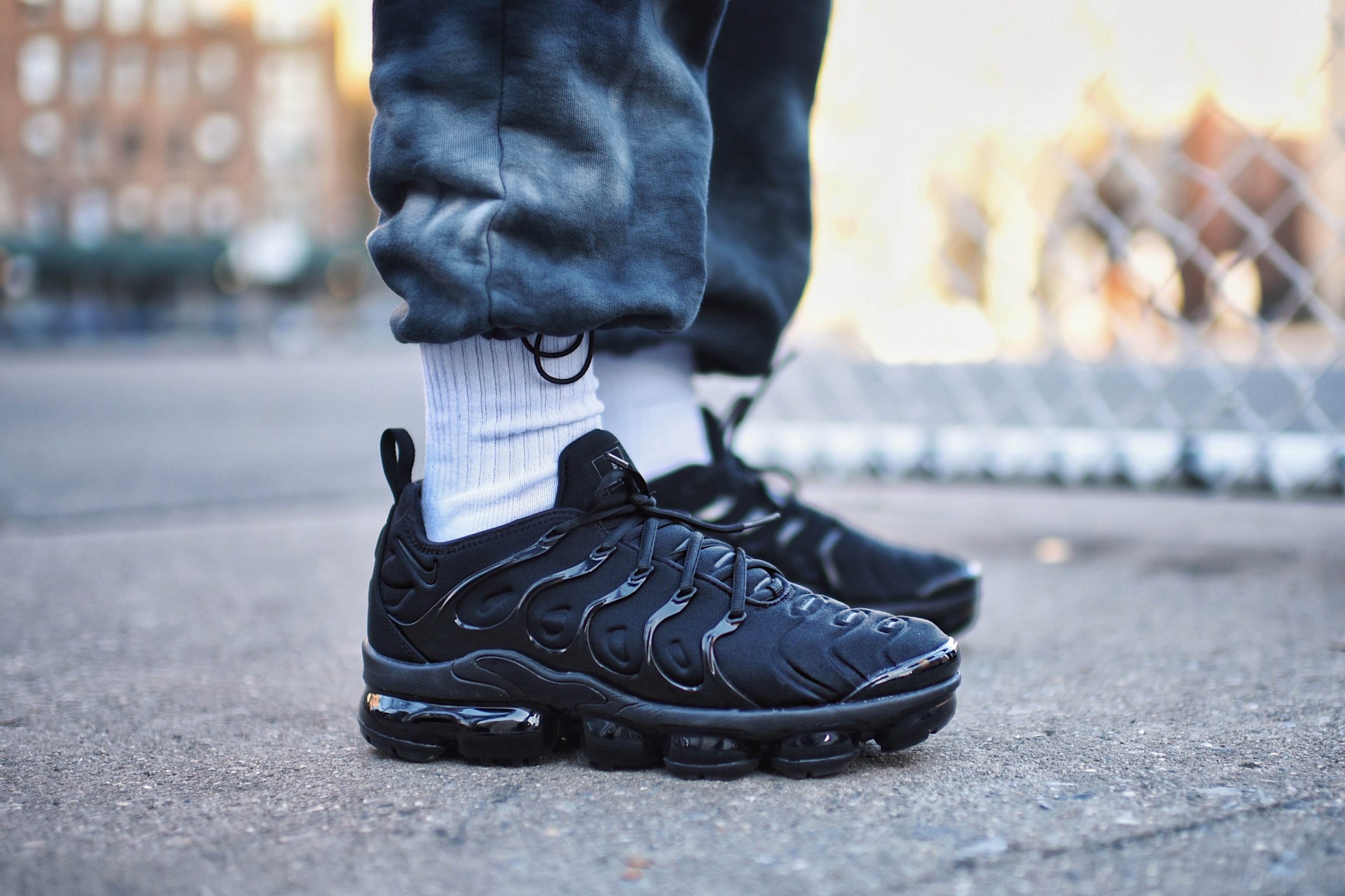 air vapormax plus outfit